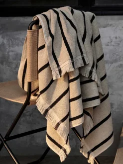 ferm LIVING Towels<Alee Beach Towel - Sand/Black Sand/Black