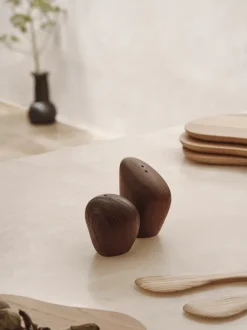 ferm LIVING Kitchen Tools And Utensils<Cairn Salt and Pepper Shakers - Set of 2 - Dark Brown