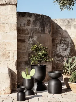 ferm LIVING Outdoor Pots|Plant Pots<Hourglass Pot - Extra Small - Black